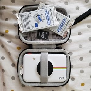 Polaroid Snap Camera with Film and Case